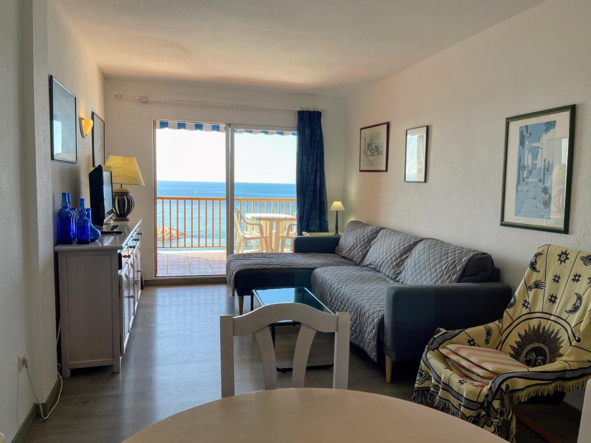 Sunrise Beachfront Apartment By The Marina アルテア エクステリア 写真