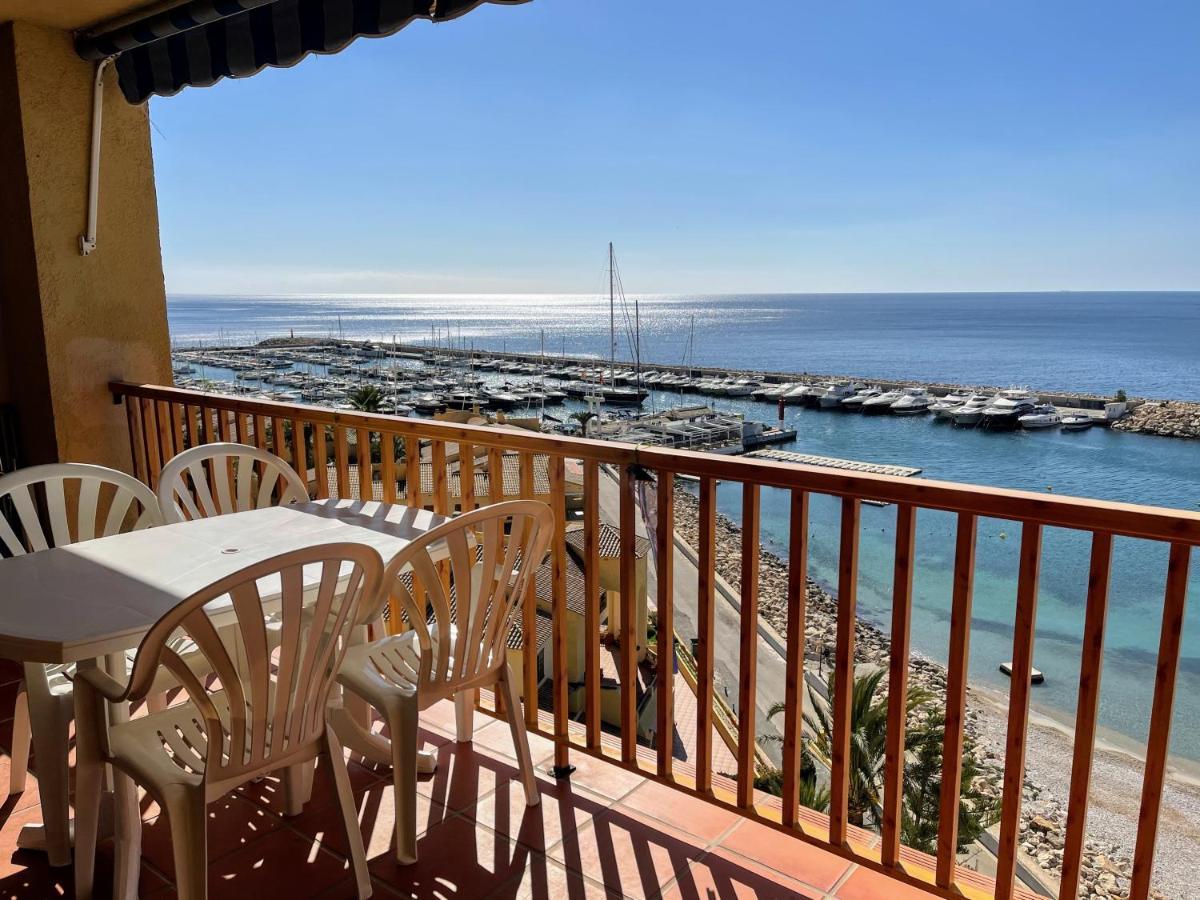 Sunrise Beachfront Apartment By The Marina アルテア エクステリア 写真